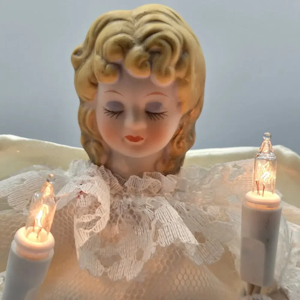 Vintage 70's Porcelain Angel Lighted‎ Tree Topper 10